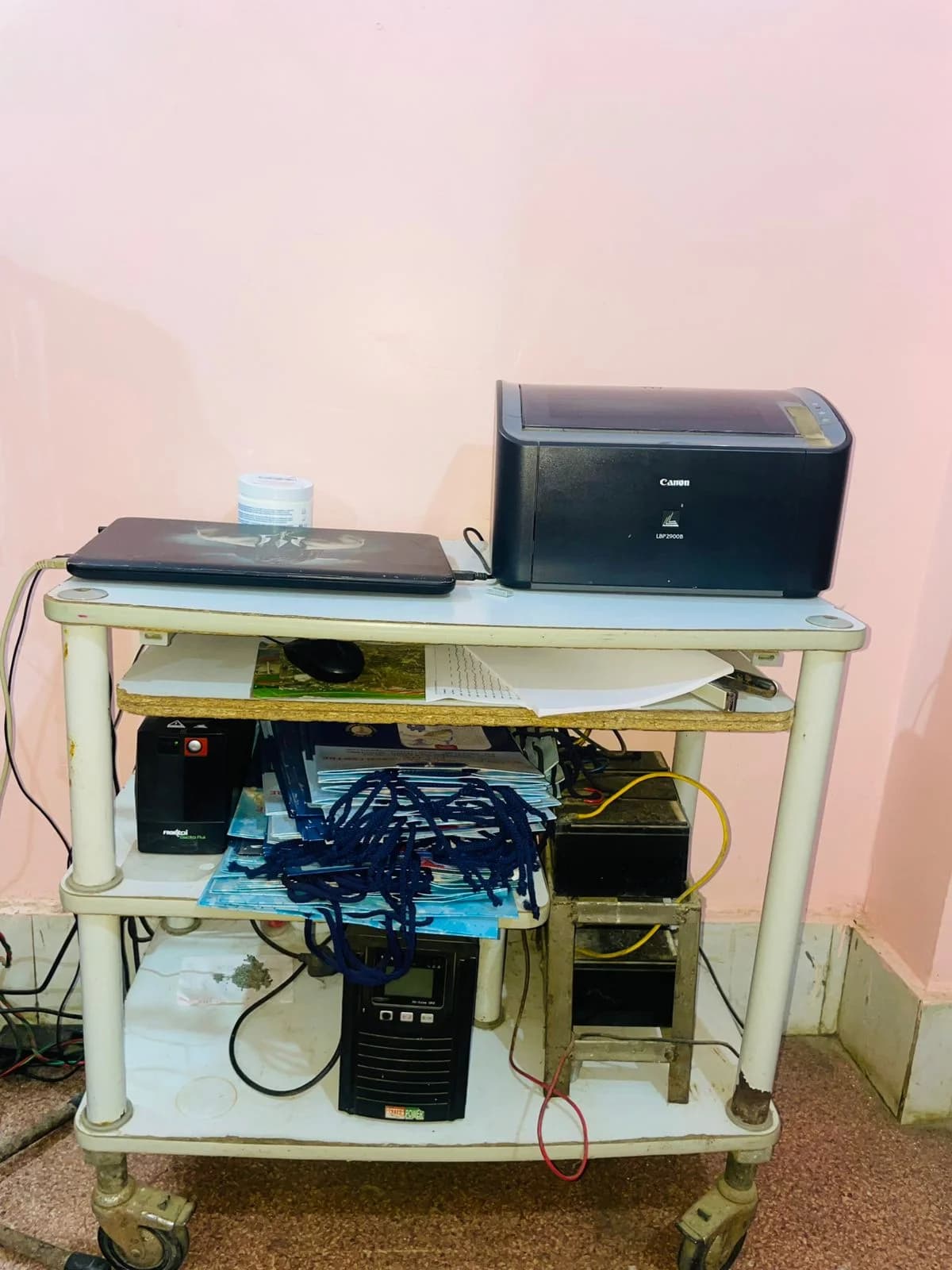 Dr. Sona Gupta clinical environment photo 18